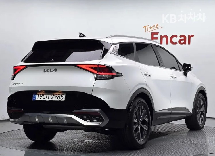 2023 - kia sportage