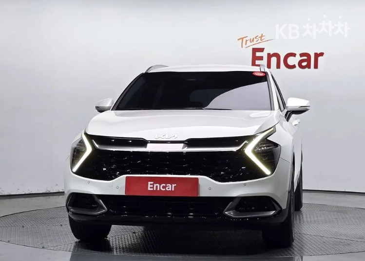2023 - kia sportage