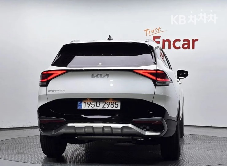 2023 - kia sportage