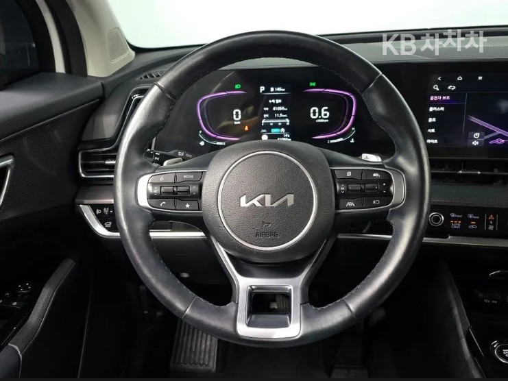 2023 - kia sportage
