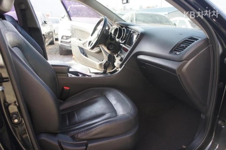 Kia K5 2.0 LPI Deluxe 9