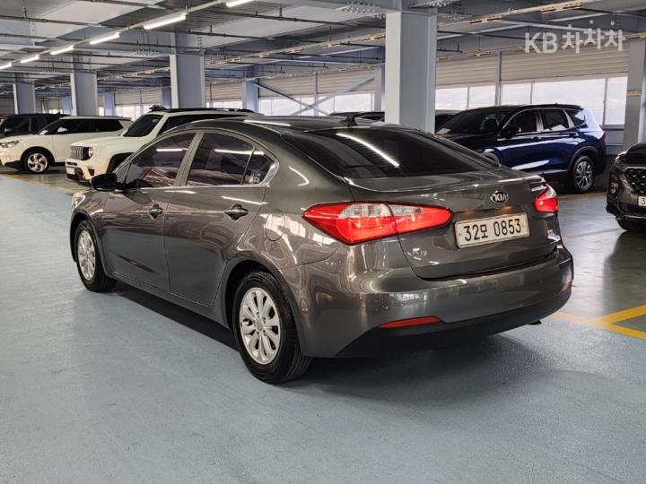 Kia K3 Luxury 6