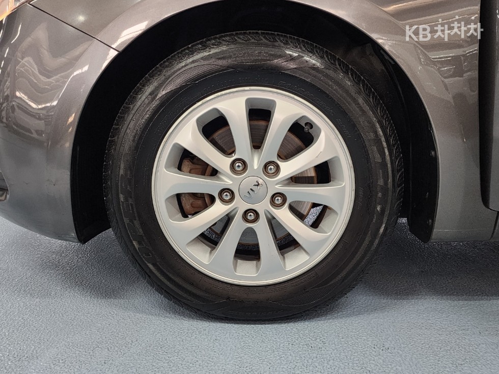 2013 - kia k3
