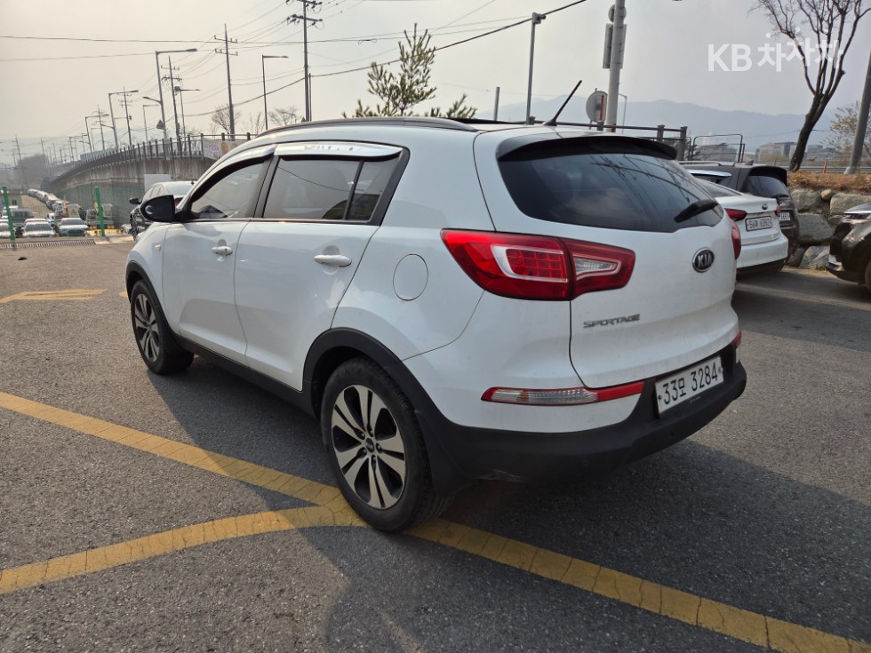 2011 - kia sportage