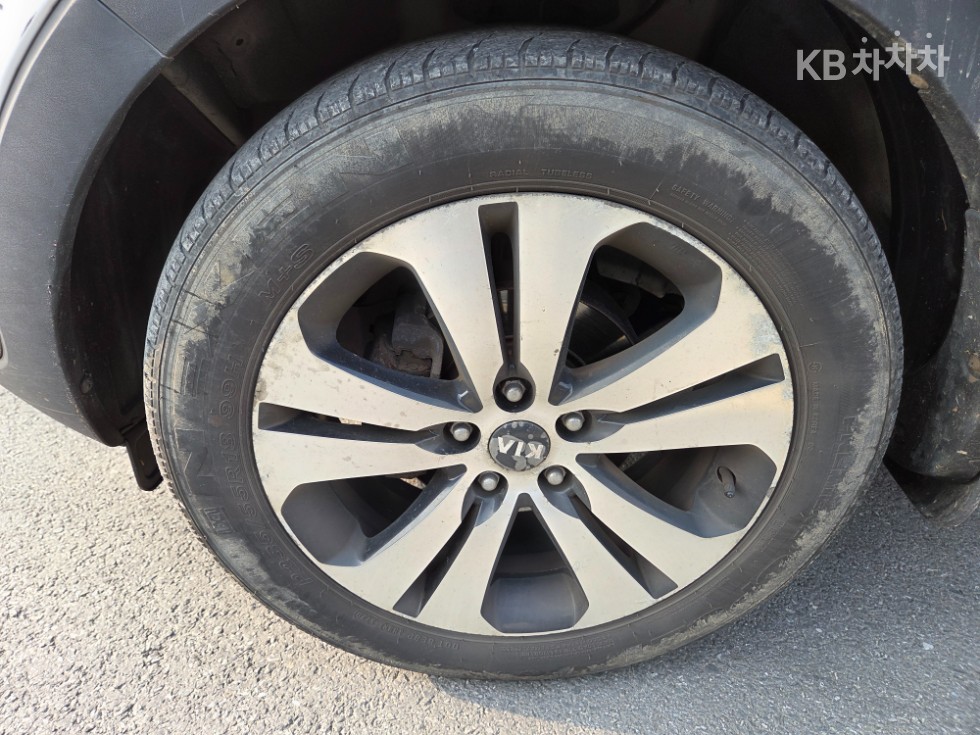 2011 - kia sportage