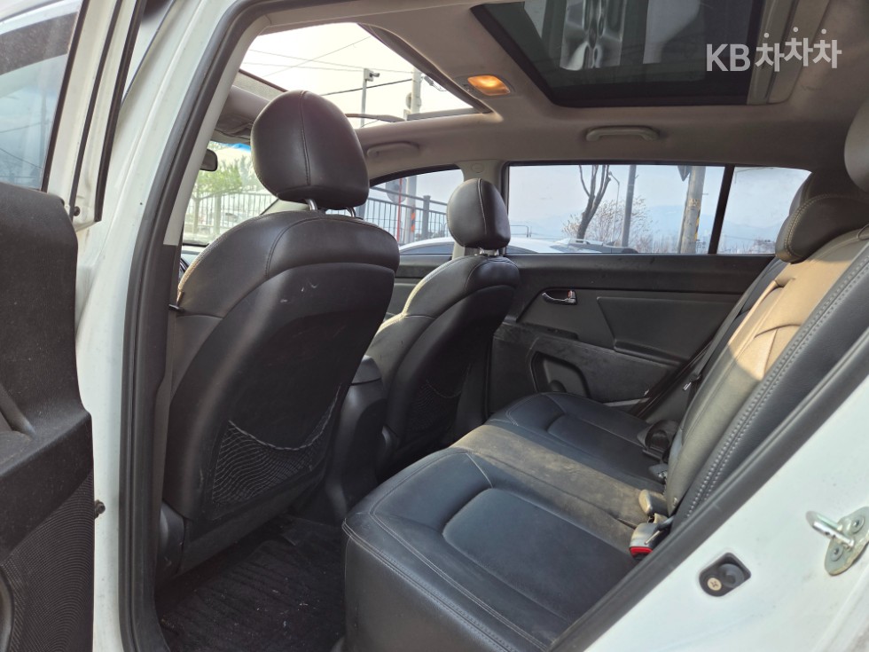 2011 - kia sportage