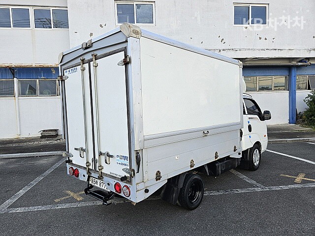 2013 - kia bongo iii