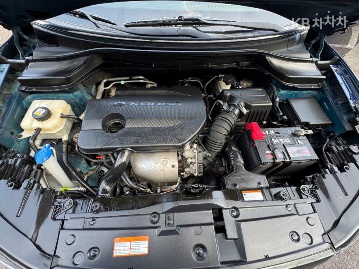 KG Mobility (Ssangyong) Tivoli Diesel LX Base Type 7