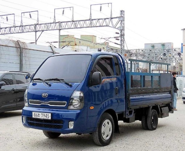 2016 - kia bongo iii