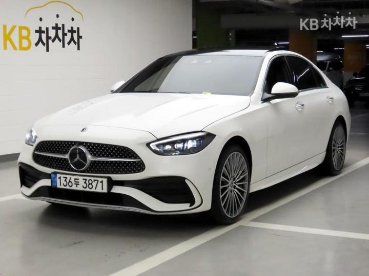 Mercedes-Benz C-Class C300 AMG Line - фото 2