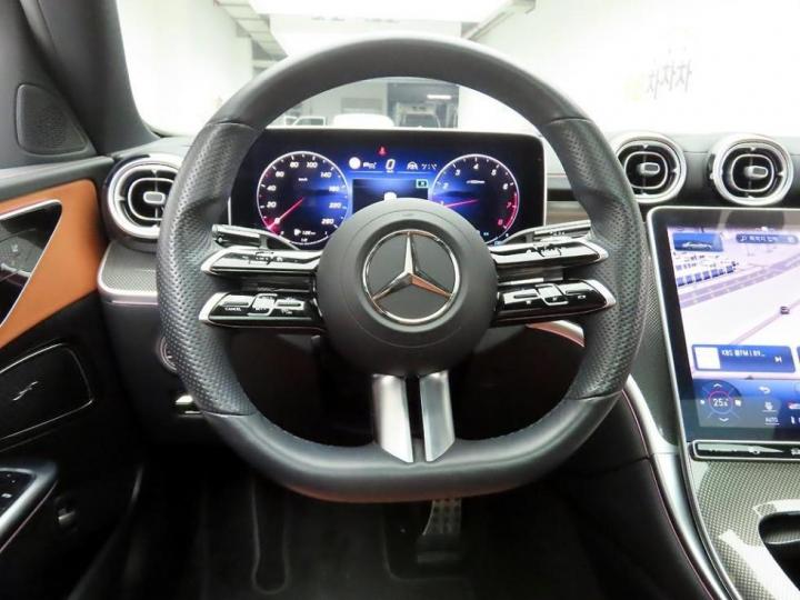 Mercedes-Benz C-Class C300 AMG Line - фото 7