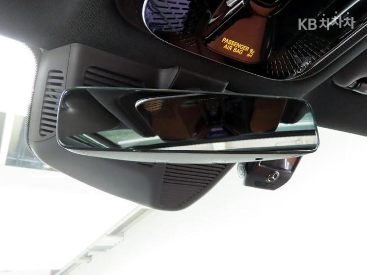 Mercedes-Benz C-Class C300 AMG Line - фото 15