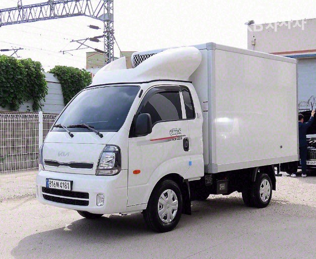 2023 - kia bongo iii