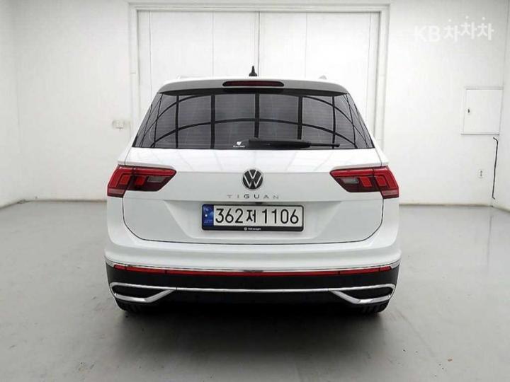 Volkswagen Tiguan 2.0 TDI Prestige - фото 3