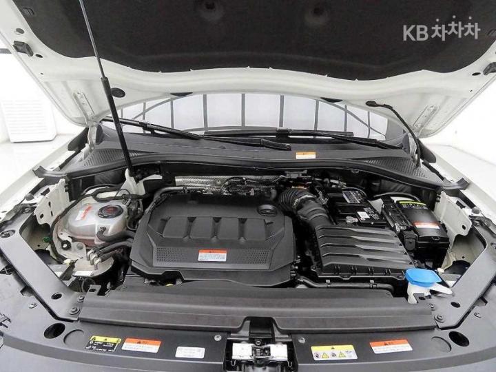 Volkswagen Tiguan 2.0 TDI Prestige - фото 19