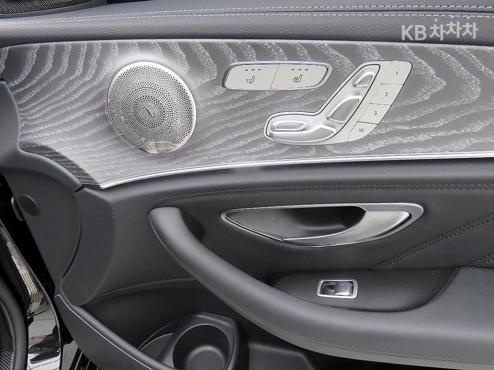 Mercedes-Benz E-klasse — miniaturë 11