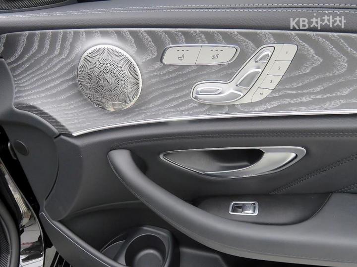 Mercedes-Benz E-Class E53 AMG 4MATIC+ Basic - фото 11