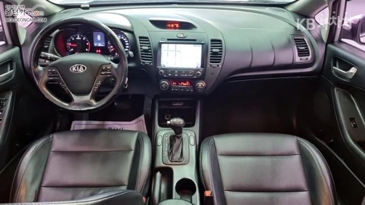 Kia K3 Diesel Luxury 8