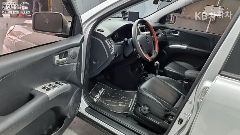 2010 - kia sportage