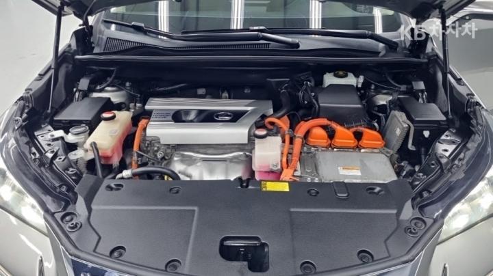 Lexus NX 300h Executive 7