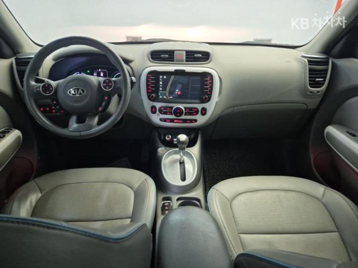 Kia Soul EV 8