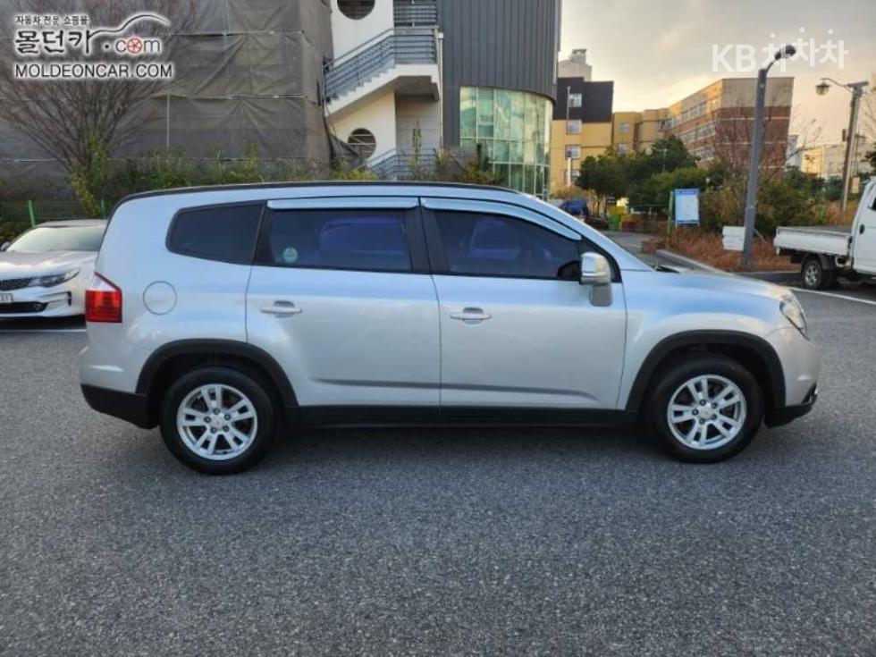 Chevrolet Orlando — miniaturë 3