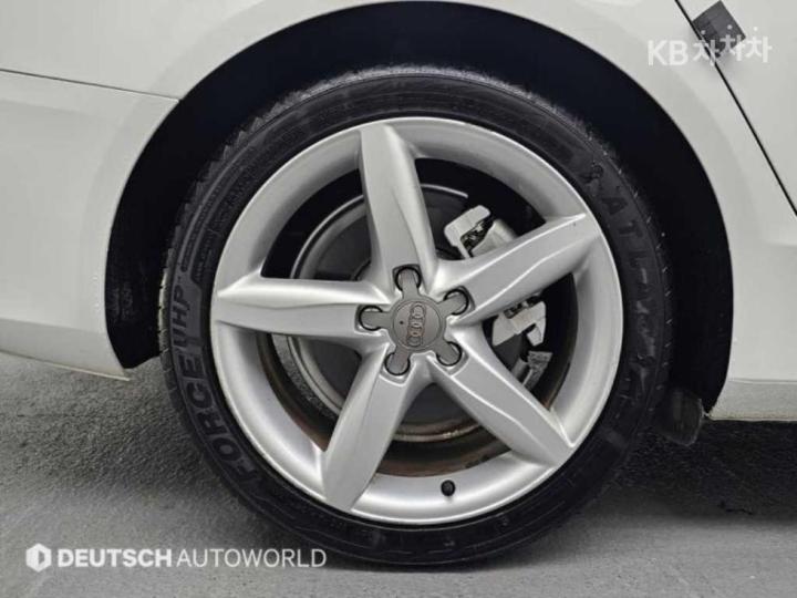 Audi A4 NEW 2.0 TFSI Quattro B8 6