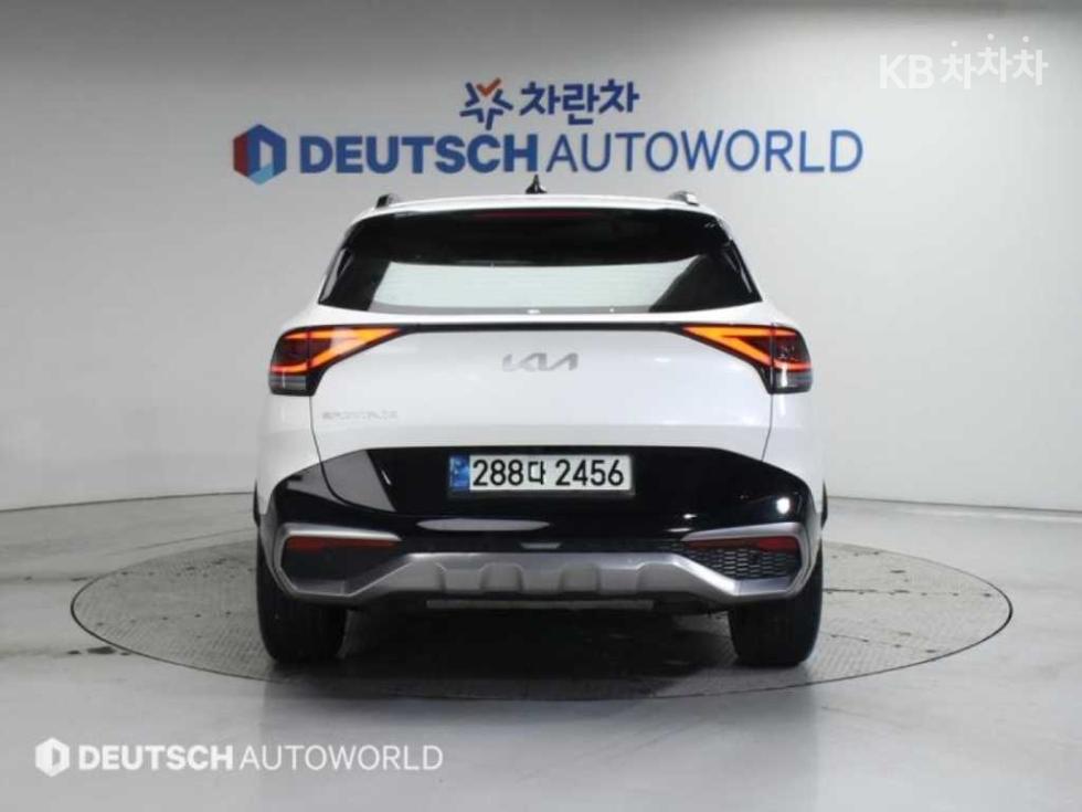 2022 - kia sportage