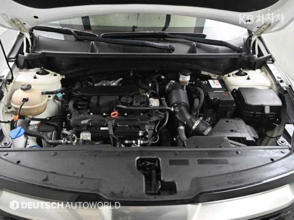 2022 - kia sportage