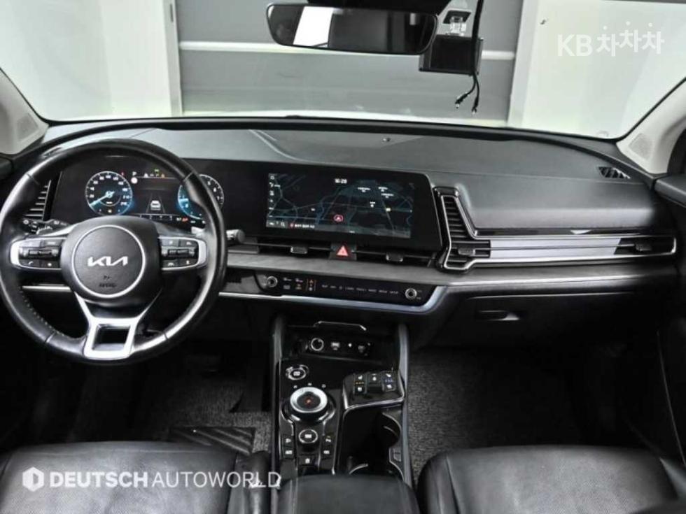 2022 - kia sportage