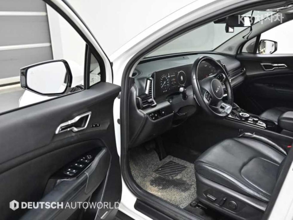 2022 - kia sportage