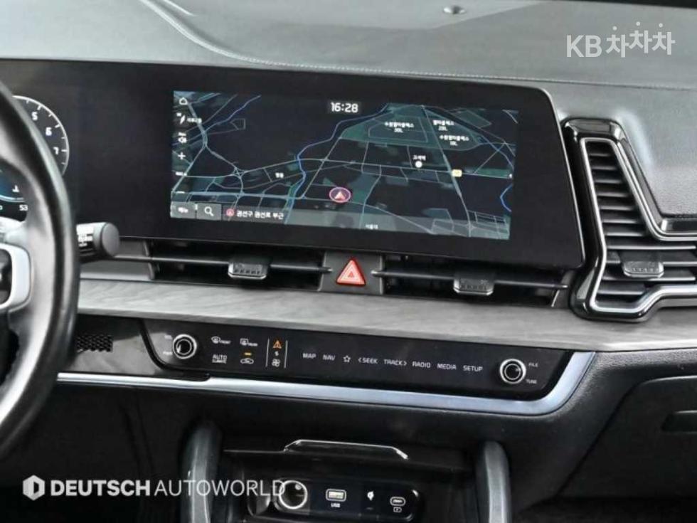 2022 - kia sportage