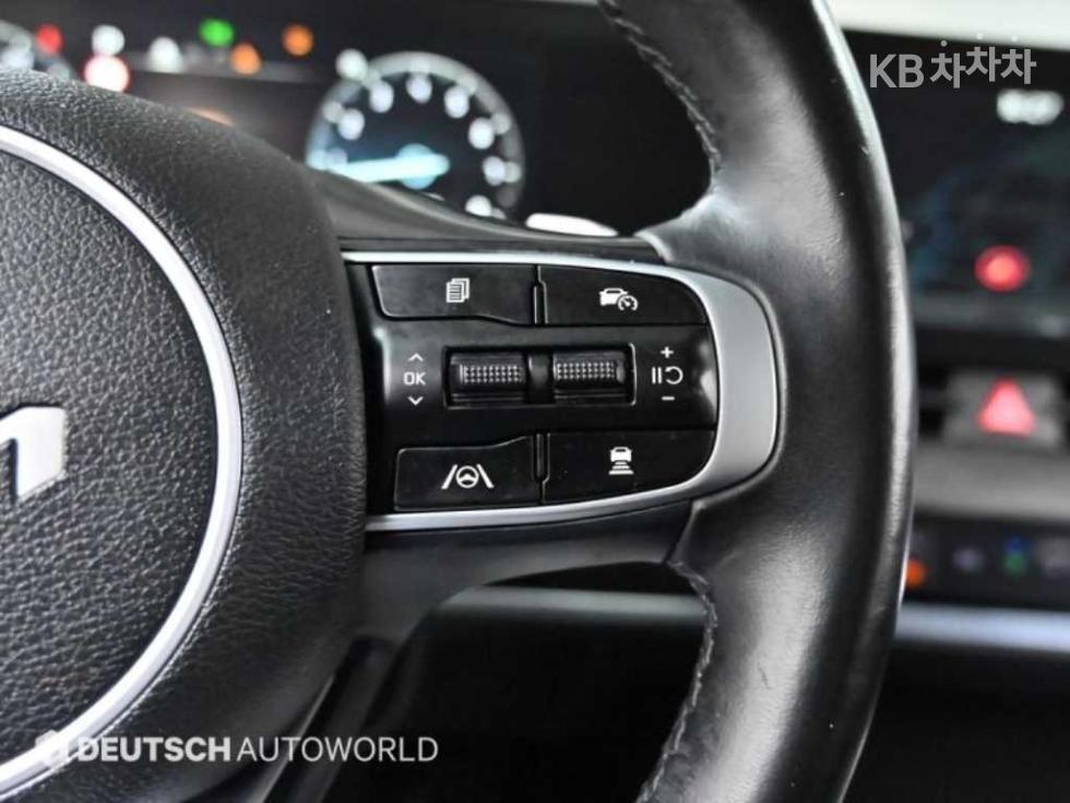 2022 - kia sportage