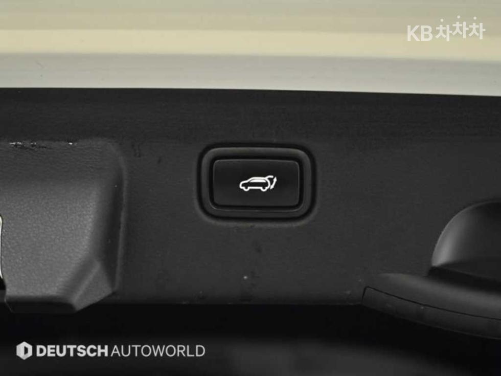 2022 - kia sportage
