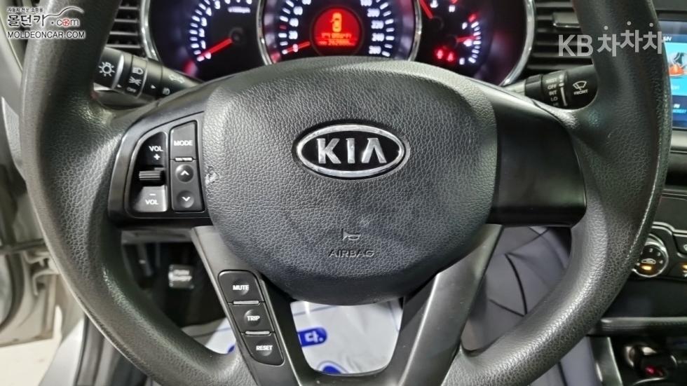 2011 - kia k5