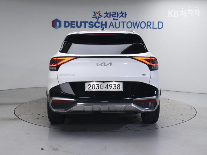 Kia Sportage The D2.0 2WD Signature 5