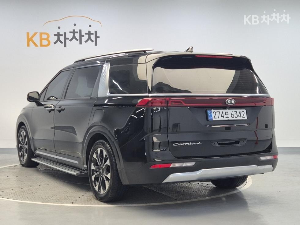 2021 - kia carnival