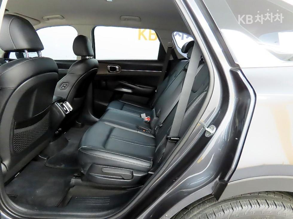 2022 - kia sorento