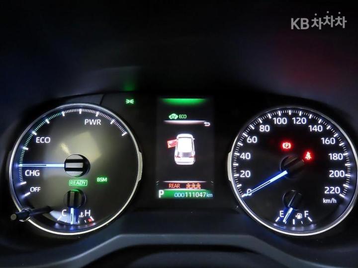 Toyota RAV4 New 2.5 Hybrid 2WD Base Type 10