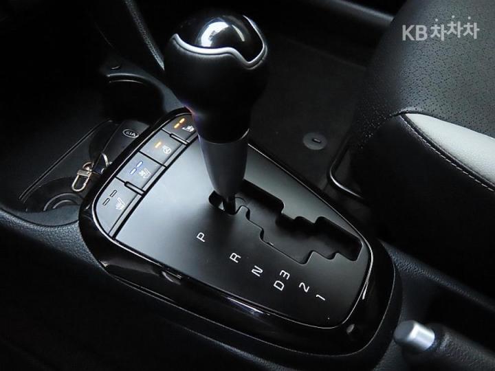 Kia Morning Urban JA 1.0 Gasoline Signature 10