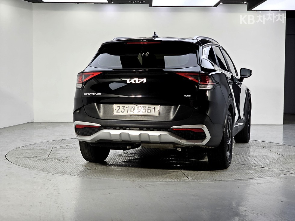 2022 - kia sportage