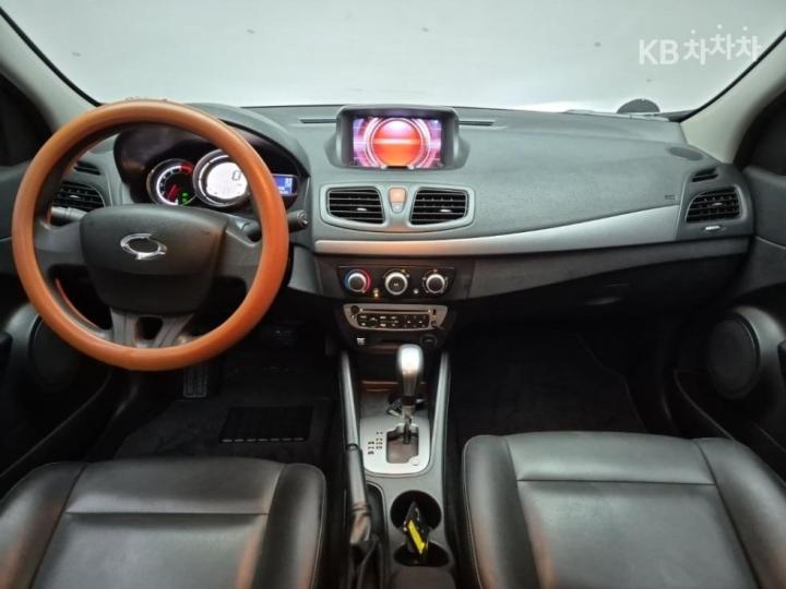 Renault SM3 Neo SE Base Type 8