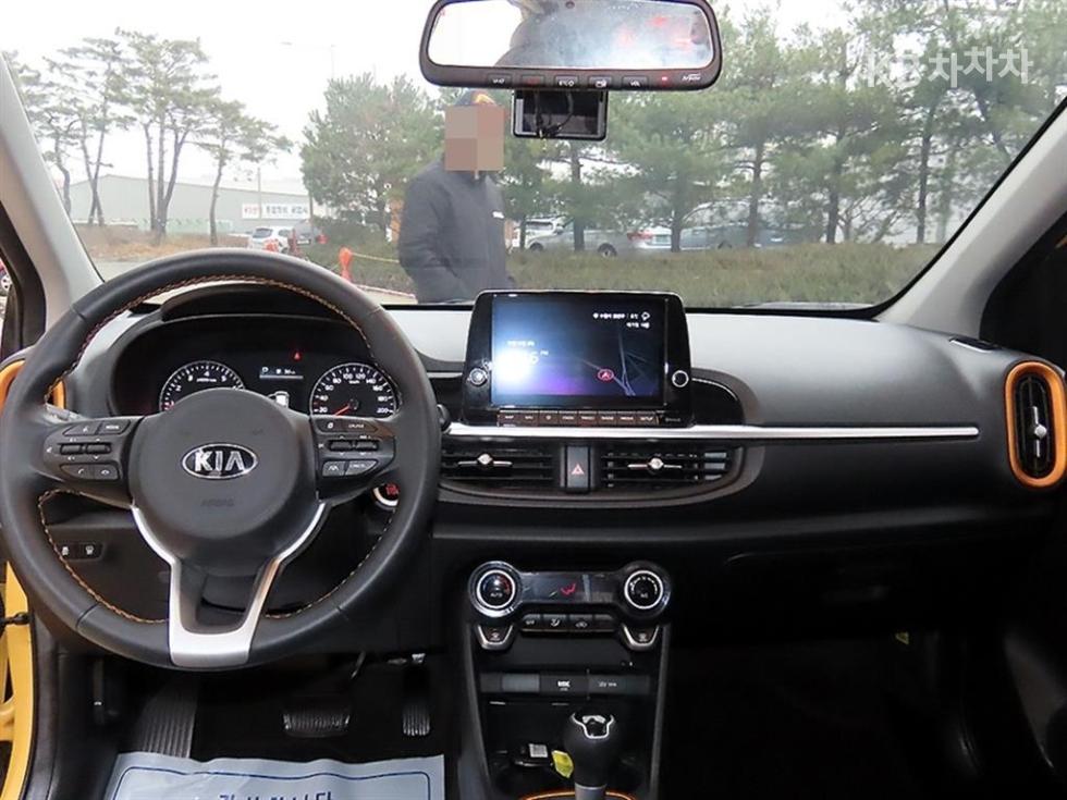2021 - kia morning