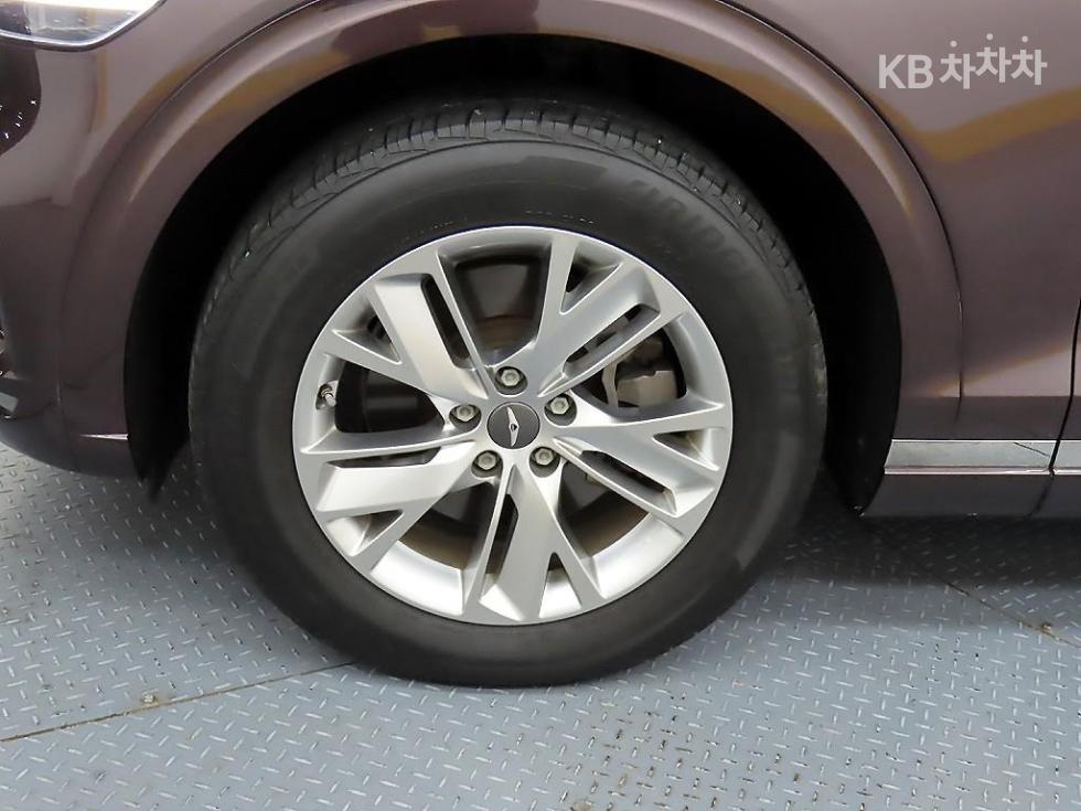 2021 Genesis GV70 photo