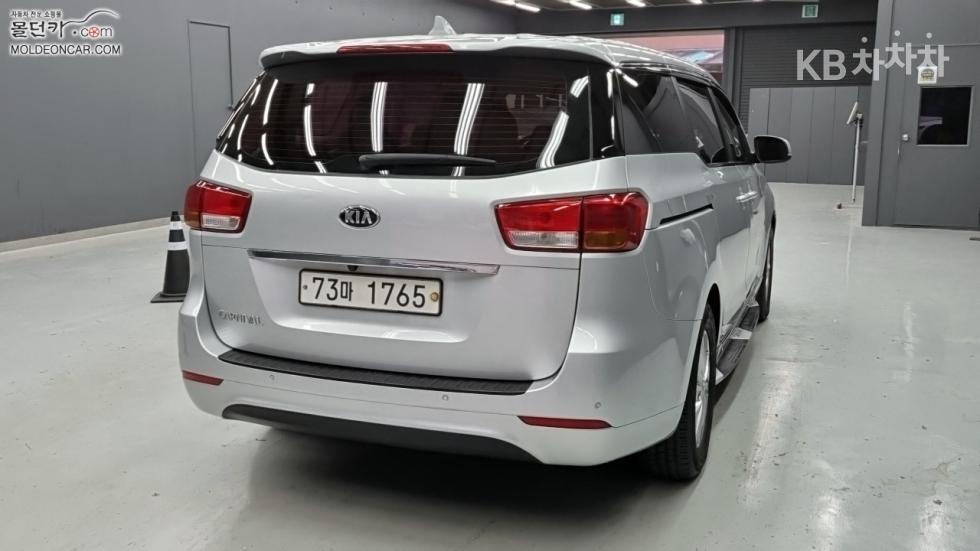 2015 - kia carnival