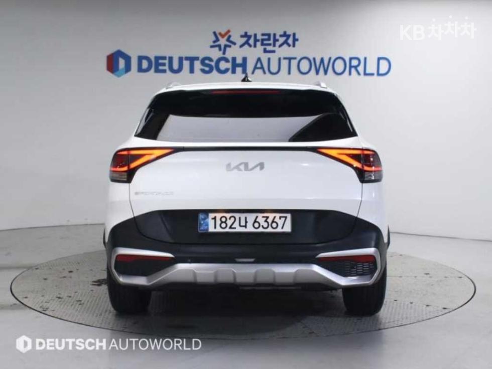 2022 - kia sportage