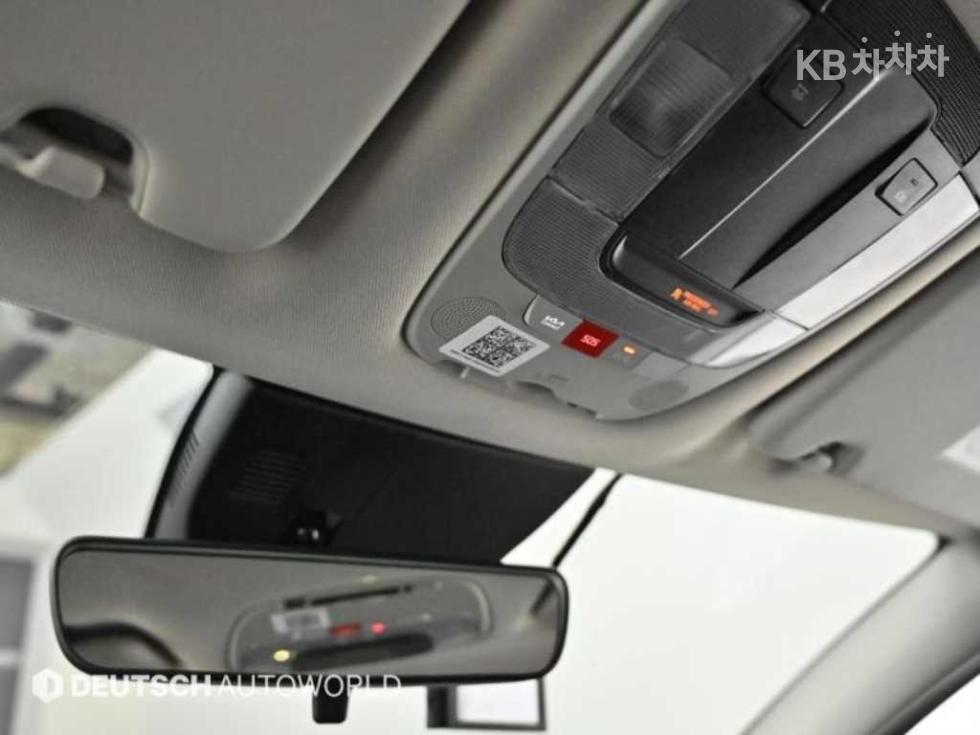 2022 - kia sportage
