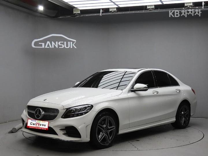 Mercedes-Benz C-Class C200 AMG Line 3