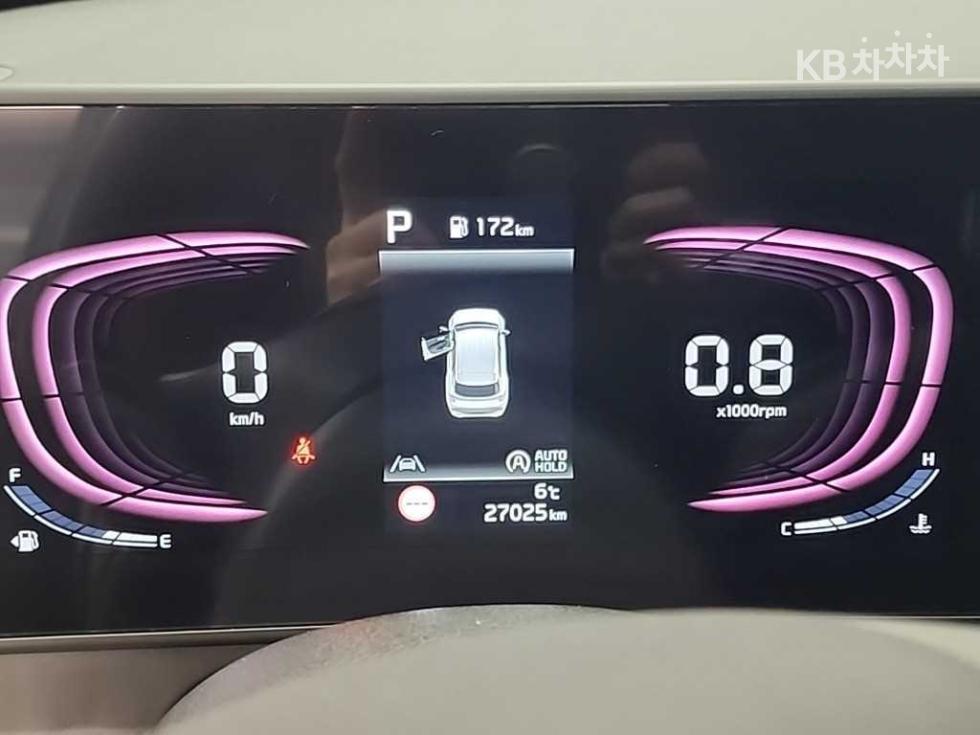 2022 - kia sportage