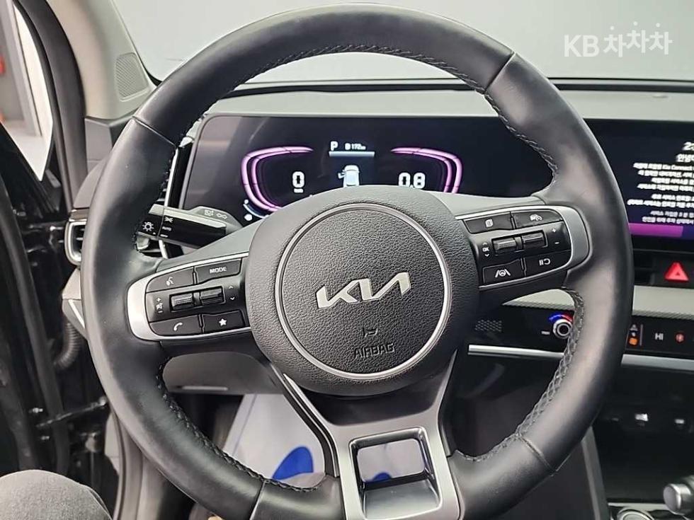 2022 - kia sportage